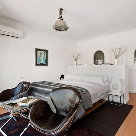 Molo 44 Suites Puerto Banus Marbella Bagian luar foto