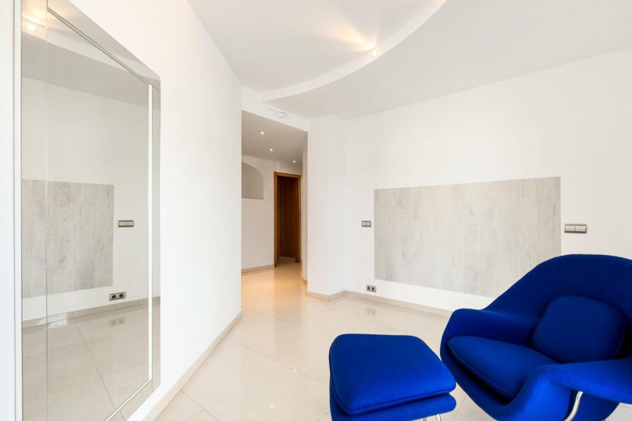 Molo 44 Suites Puerto Banus Marbella Bagian luar foto