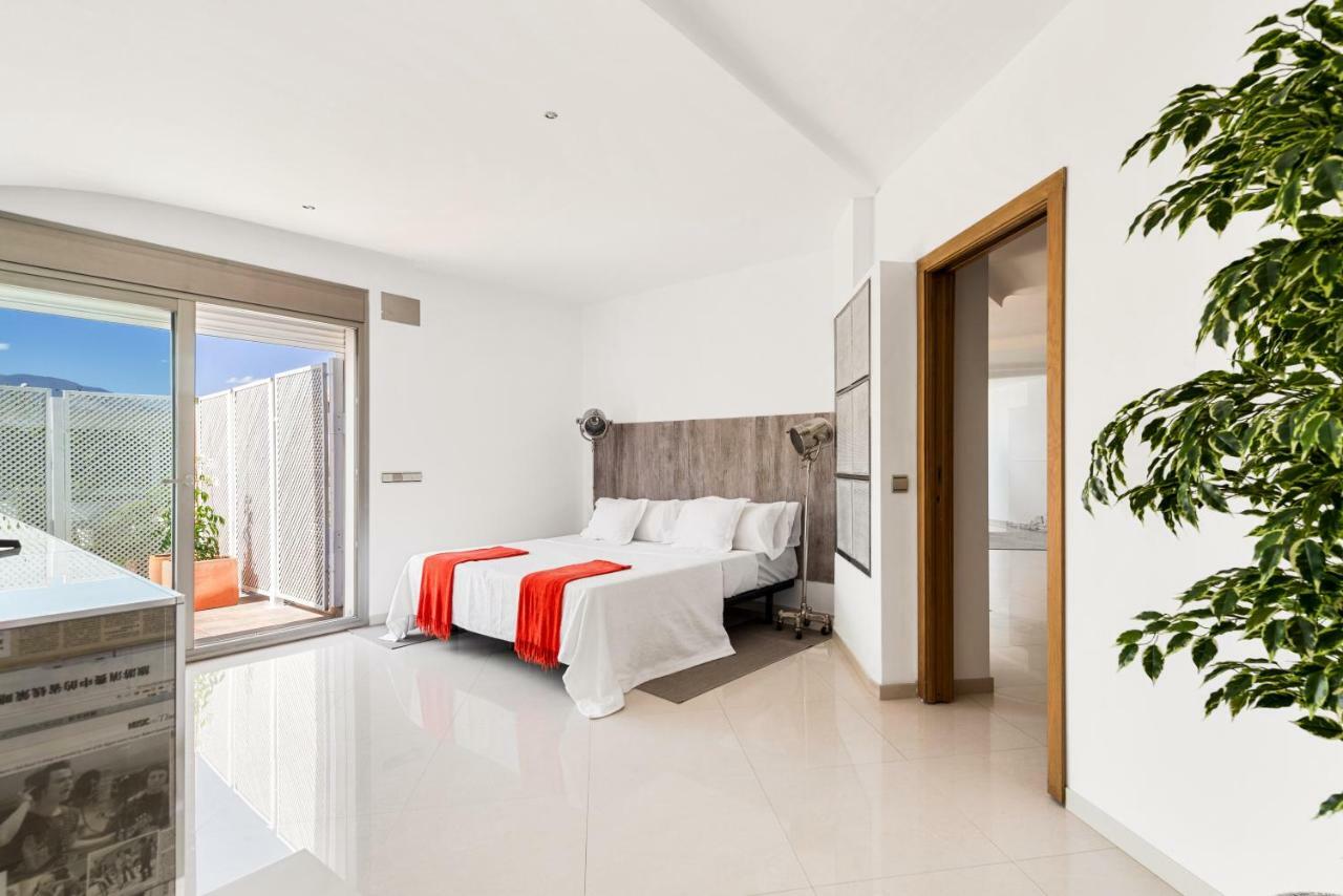 Molo 44 Suites Puerto Banus Marbella Bagian luar foto