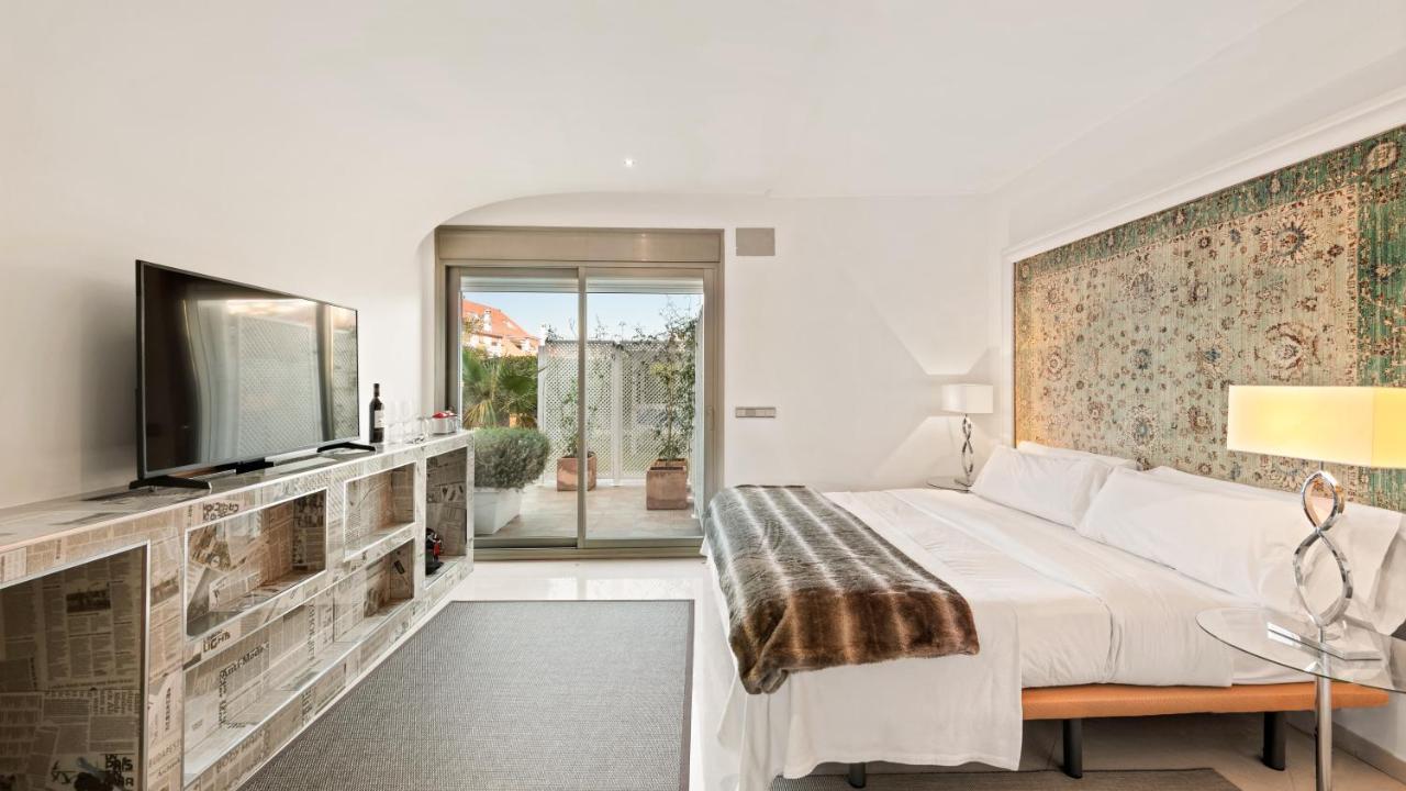 Molo 44 Suites Puerto Banus Marbella Bagian luar foto